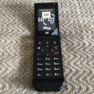 Cat S22 Touchscreen Flip Phone T-Mobile Unlocked Color Black